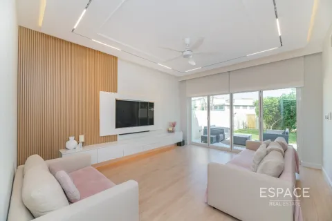 Villa à Springs 15, The Springs, Dubai, 3 chambres, 237 m², № 62068 - photo 1