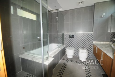 Снять в аренду виллу в Legacy Nova Villas, Jumeirah Park, Дубай: 4 спальни, 455м², № 62080 - фото 18