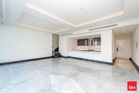 Снять в аренду квартиру в Бизнес-Бэе, Дубай: 2 спальни, 214.8м², № 109768 - фото 2