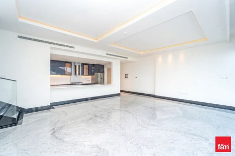Снять в аренду квартиру в Бизнес-Бэе, Дубай: 2 спальни, 214.8м², № 109768 - фото 6