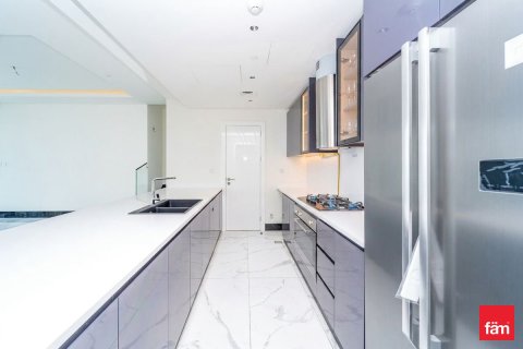 Снять в аренду квартиру в Бизнес-Бэе, Дубай: 2 спальни, 214.8м², № 109768 - фото 4