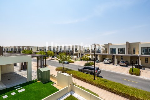 Снять в аренду виллу в Dubai South (Dubai World Central), Дубай: 4 спальни, 256.78389200м², № 94300 - фото 16