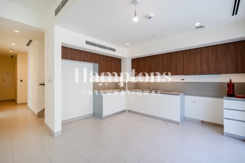 Снять в аренду виллу в Dubai South (Dubai World Central), Дубай: 4 спальни, 256.78389200м², № 94300 - фото 3