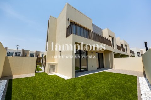 Снять в аренду виллу в Dubai South (Dubai World Central), Дубай: 4 спальни, 256.78389200м², № 94300 - фото 8