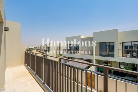Снять в аренду виллу в Dubai South (Dubai World Central), Дубай: 4 спальни, 256.78389200м², № 94300 - фото 22