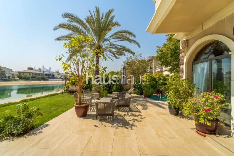 Villa en Garden Homes, Palm Jumeirah, Dubai, 4 dormitorios, 724 m², № 44662 - foto 2