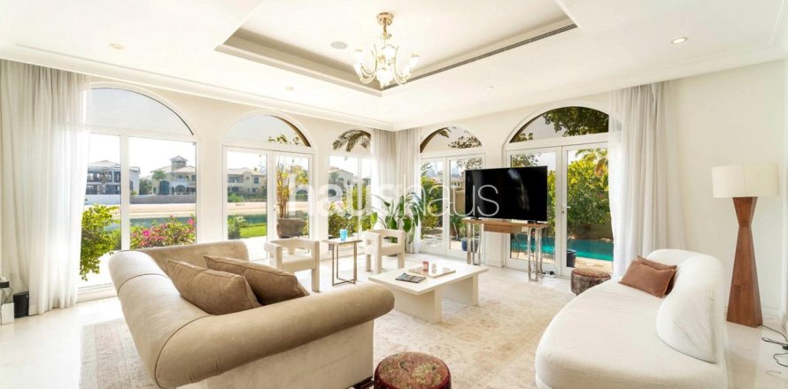 Вилла в Garden Homes, Пальма Джумейра, Дубай, 4 спальни, 724м², № 44662
