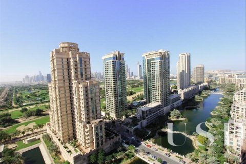 Apartment in The Views, Dubai 2 bedrooms, 125 sq.m. № 39665 - photo 15