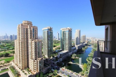 Apartment in The Views, Dubai 2 bedrooms, 125 sq.m. № 39665 - photo 5