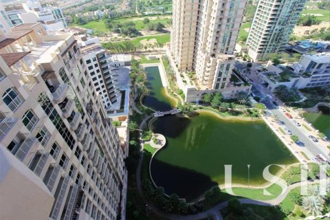 Apartment in The Views, Dubai 2 bedrooms, 125 sq.m. № 39665 - photo 6