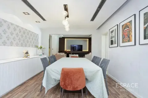 Villa en Meadows 1, Meadows, Dubai, 4 dormitorios, 311 m², № 62000 - foto 3