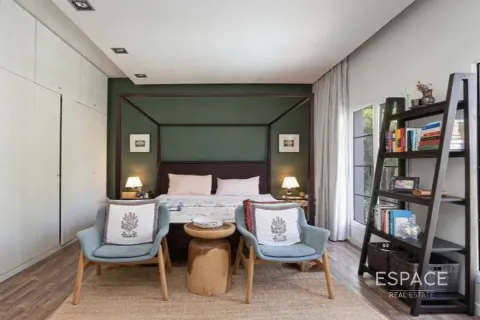 Villa en Meadows 1, Meadows, Dubai, 4 dormitorios, 311 m², № 62000 - foto 9