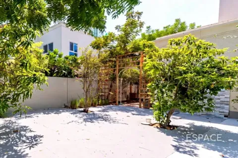 Villa en Meadows 1, Meadows, Dubai, 4 dormitorios, 311 m², № 62000 - foto 5