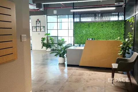 Oficina en Dubai Marina, Dubai, 367 m², № 62004 - foto 1