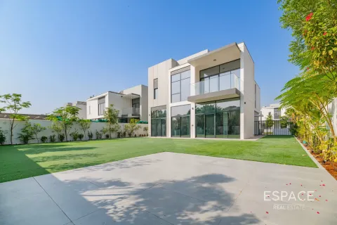 Villa en Al Furjan, Dubai, 4 dormitorios, 376 m², № 62002 - foto 1
