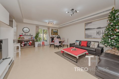 Купить виллу в Арабиан Ранчес, Дубай: 3 спальни, 272м², № 13402 - фото 4