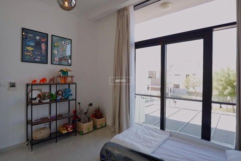 Villa à Dubai, 5 chambres, 615.7 m², № 42518 - photo 9
