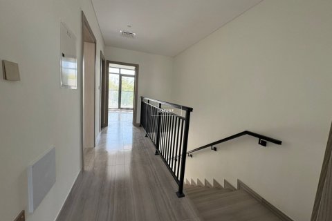 Снять в аренду таунхаус в Дубае: 3 спальни, 150м², № 42519 - фото 3