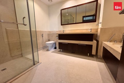 Apartment in Downtown Dubai (Downtown Burj Dubai), Dubai 2 bedrooms, 134.2 sq.m. № 115637 - photo 20