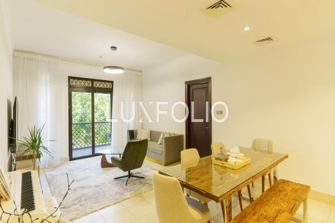 Apartment in Old Town, Dubai 3 bedrooms, 164 sq.m. № 45469 - photo 2