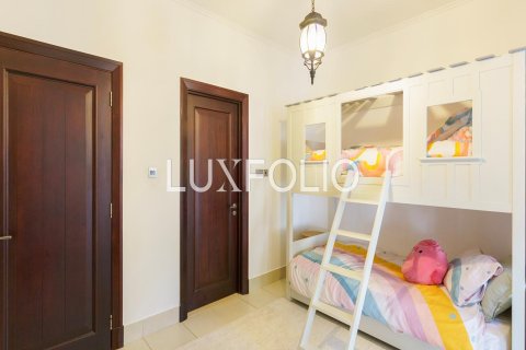 Apartment in Old Town, Dubai 3 bedrooms, 164 sq.m. № 45469 - photo 9