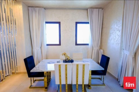 Ático en Umm Suqeim, Dubai, 4 dormitorios, 347.8 m², № 96477 - foto 8