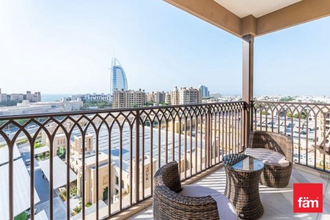 Ático en Umm Suqeim, Dubai, 4 dormitorios, 347.8 m², № 96477 - foto 3