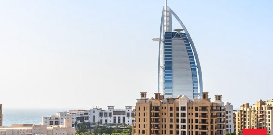 Ático en Umm Suqeim, Dubai, 4 dormitorios, 347.8 m², № 96477