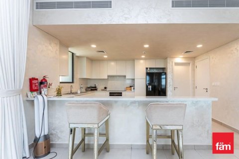 Ático en Umm Suqeim, Dubai, 4 dormitorios, 347.8 m², № 96477 - foto 10