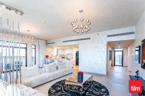 Ático en Umm Suqeim, Dubai, 4 dormitorios, 347.8 m², № 96477 - foto 4