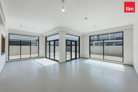 Villa en Dubai, 4 dormitorios, 368.2 m², № 96471 - foto 2