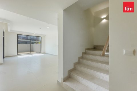 Villa en Dubai, 4 dormitorios, 368.2 m², № 96471 - foto 23