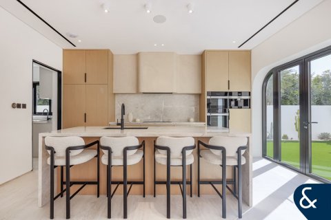 Villa à Arabian Ranches, Dubai, 5 chambres, 544 m², № 98391 - photo 5