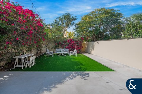 Купить виллу в Springs 11, The Springs, Дубай: 3 спальни, 228м², № 98389 - фото 25