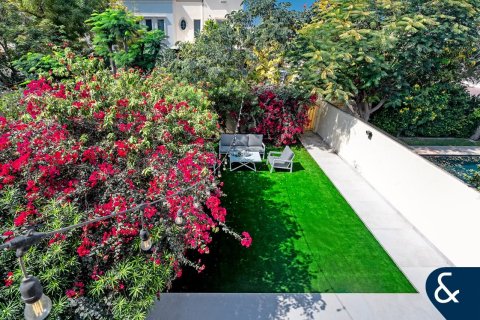 Купить виллу в Springs 11, The Springs, Дубай: 3 спальни, 228м², № 98389 - фото 24