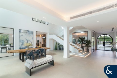 Villa in Jumeirah Islands, Dubai 5 bedrooms, 576 sq.m. № 98624 - photo 11