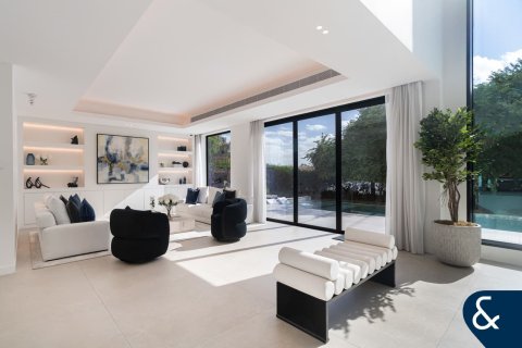 Villa in Jumeirah Islands, Dubai 5 bedrooms, 576 sq.m. № 98624 - photo 5