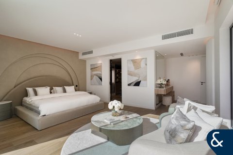 Villa in Jumeirah Islands, Dubai 5 bedrooms, 576 sq.m. № 98624 - photo 18