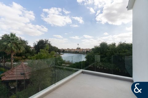 Villa in Jumeirah Islands, Dubai 5 bedrooms, 576 sq.m. № 98624 - photo 27