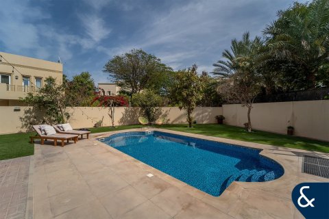 Villa in Arabian Ranches, Dubai 7 bedrooms, 645 sq.m. № 98627 - photo 28