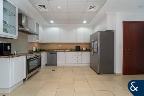 Villa in Arabian Ranches, Dubai 7 bedrooms, 645 sq.m. № 98627 - photo 4