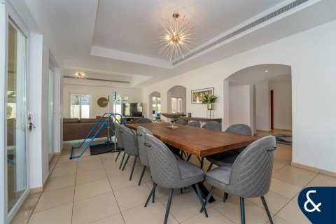 Villa in Arabian Ranches, Dubai 7 bedrooms, 645 sq.m. № 98627 - photo 21