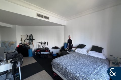 Apartment in Shoreline Apartments, Palm Jumeirah, Dubai 3 bedrooms, 206 sq.m. № 98625 - photo 8