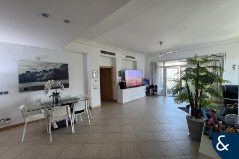 Apartment in Shoreline Apartments, Palm Jumeirah, Dubai 3 bedrooms, 206 sq.m. № 98625 - photo 6