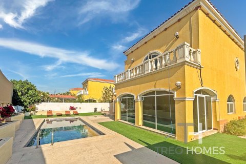 Villa in Legacy, Jumeirah Park, Dubai 5 bedrooms, 436 sq.m. № 13489 - photo 16