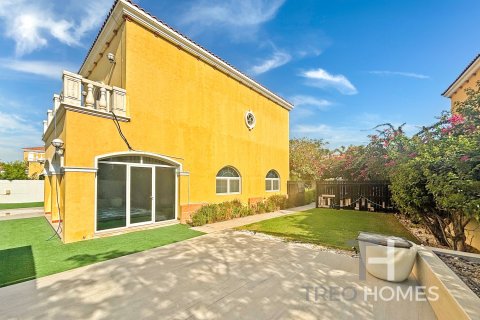 Villa in Legacy, Jumeirah Park, Dubai 5 bedrooms, 436 sq.m. № 13489 - photo 17