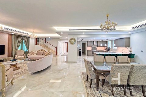 Villa à Legacy, Jumeirah Park, Dubai, 4 chambres, 403 m², № 13477 - photo 11