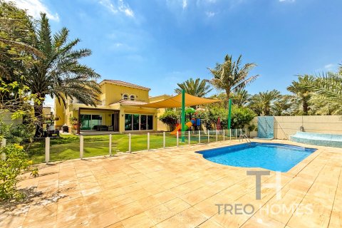 Villa à Legacy, Jumeirah Park, Dubai, 4 chambres, 403 m², № 13477 - photo 1