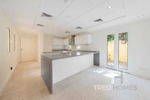 Villa à Meadows, Dubai, 5 chambres, 489 m², № 13478 - photo 4