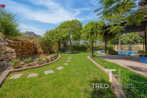 Villa à Meadows, Dubai, 5 chambres, 489 m², № 13478 - photo 18